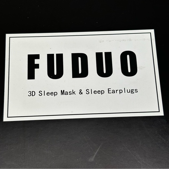 Dark & Quiet Bundle Memory Foam Eye Mask & 2 Pair Super Soft Silicone Ear Plugs - Picture 6 of 8